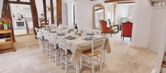 Family Retreat with Garden, Near Leisure Activities