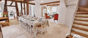 Family Retreat with Garden, Near Leisure Activities