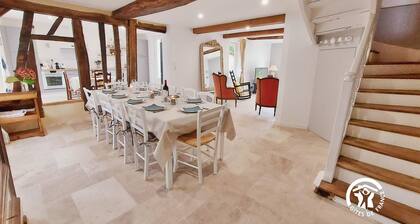 Family Retreat with Garden, Near Leisure Activities