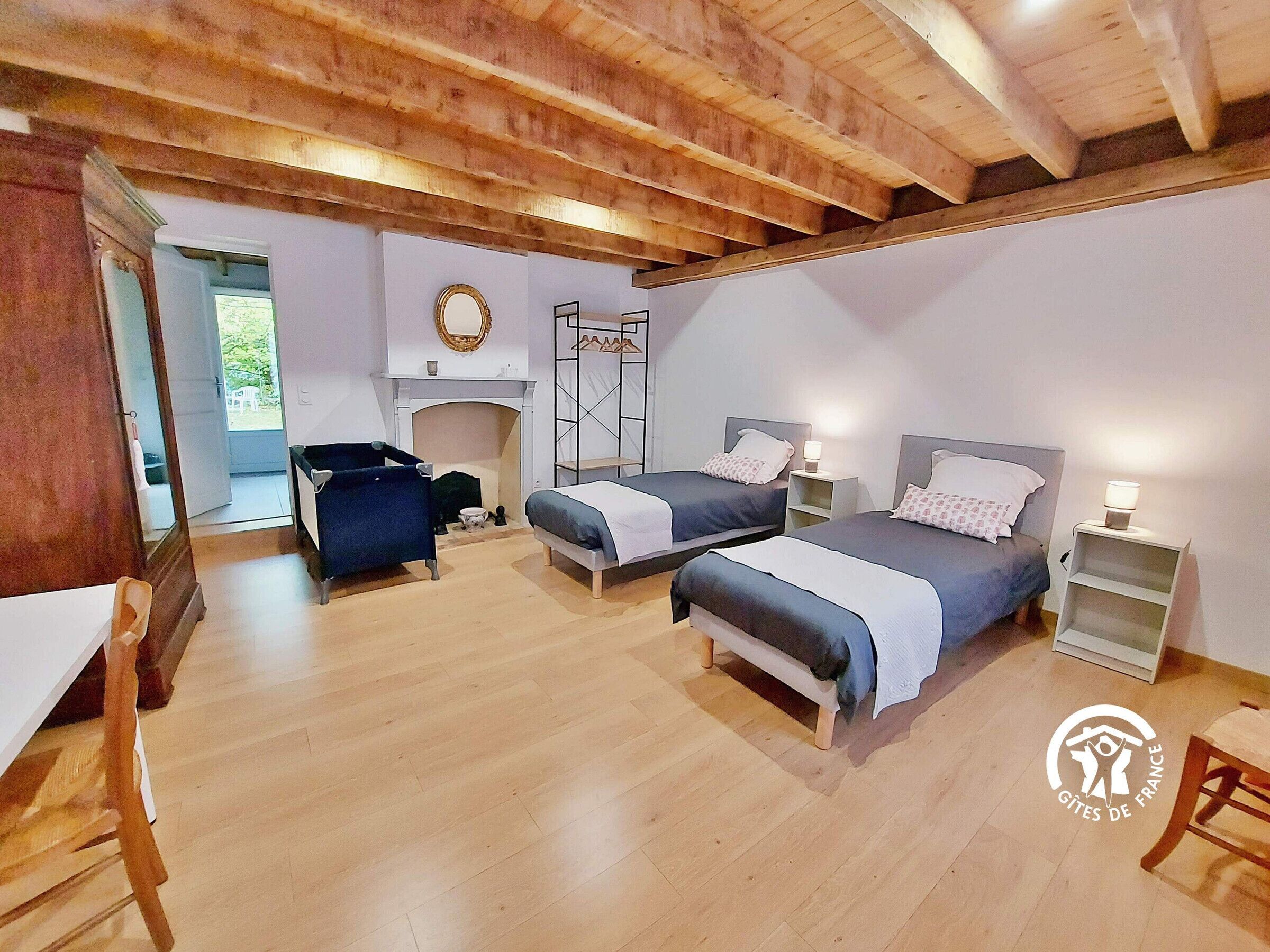 4 slaapkamers, een bureau, gratis wifi