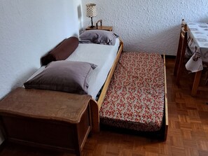 واي فاي وملاءات أسرّة