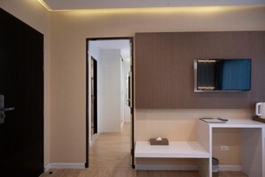 Familiekamer | Een bureau, geluiddichte muren, gratis wifi, beddengoed