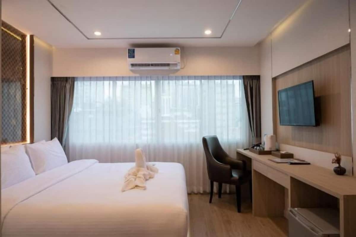 Schreibtisch, schallisolierte Zimmer, kostenloses WLAN, Bettwäsche