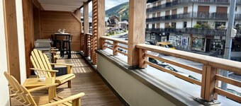 New Modern Apartment in the Heart of Les Gets - Near Pistes, Shops, and Restaurants