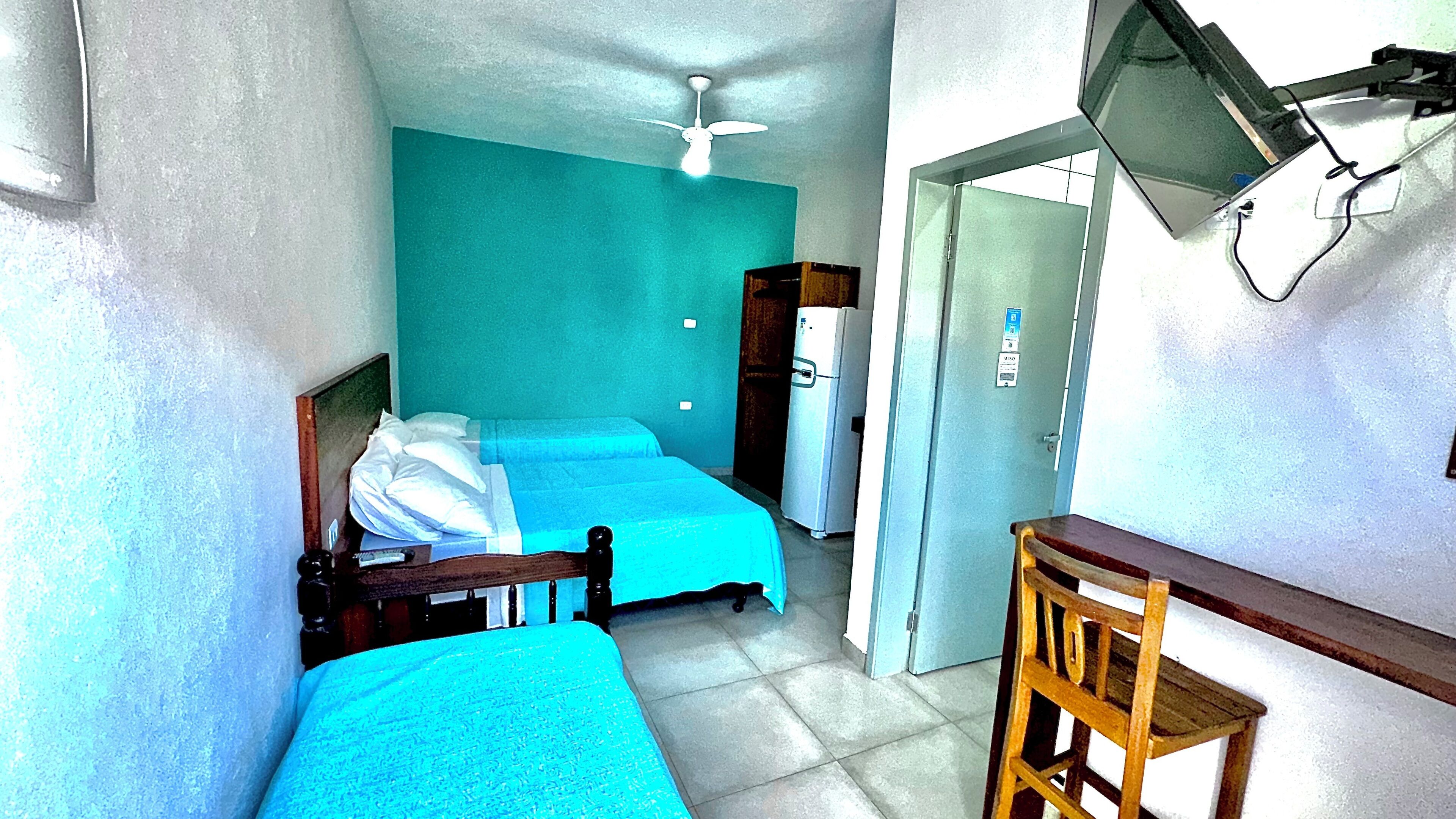 Family Quadruple Room | Free WiFi, bed sheets