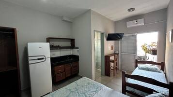 Family Room | Free WiFi, bed sheets