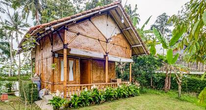 OYO Homes 91067 Desa Wisata Santanamekar