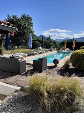 Outdoor pool - Gîte, Charm and calm for this independent gite ideal for hikers; (OSSES)