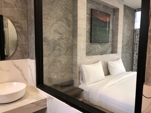 高级房 | 免费 WiFi、床单