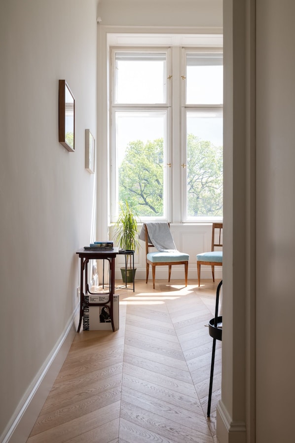 Interior - Bright Apartment in the City Center with a View of the Ringstrasse (Wien)