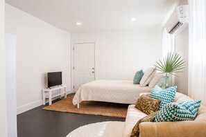 1 chambre, fer et planche Ă repasser, Wi-Fi, draps fournis
