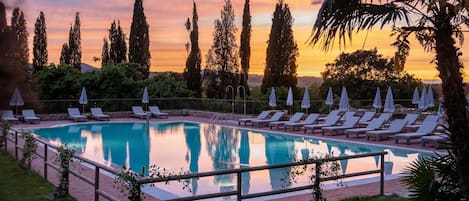 Indoor pool, seasonal outdoor pool