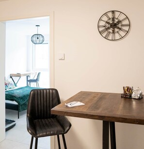 Dining - Gardenview Apartment No. 2 on the first floor right (garden view, terrace) (Dormagen)