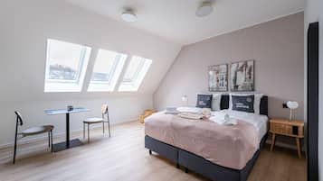 Suite | 1 soveværelse, individuelt design, individuel indretning, skrivebord