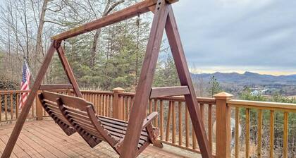 Hidden Escape Chalet - by Chatuge Home Concierge<br>Lake and mountain views, fire pit, hot tub