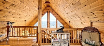 Hidden Escape Chalet - by Chatuge Home Concierge<br>Lake and mountain views, fire pit, hot tub