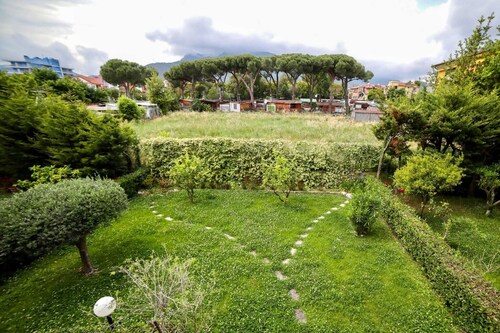 [ZONA POETI] ★★★★★ Relax in Piscina - Free Parking