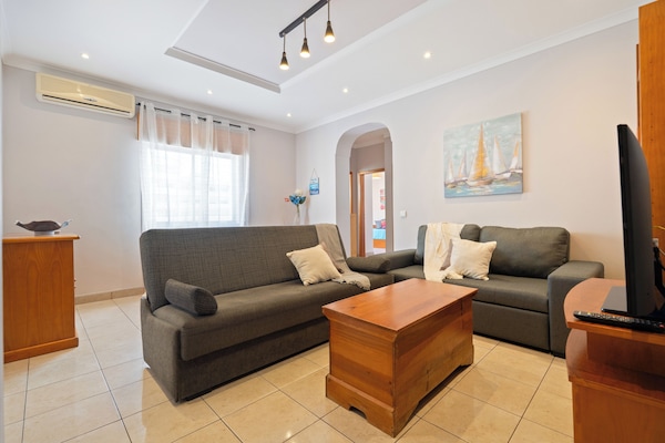 Sala de Estar
(tem ar condicionado)