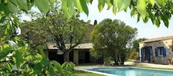 Mas in Provence for 15 people