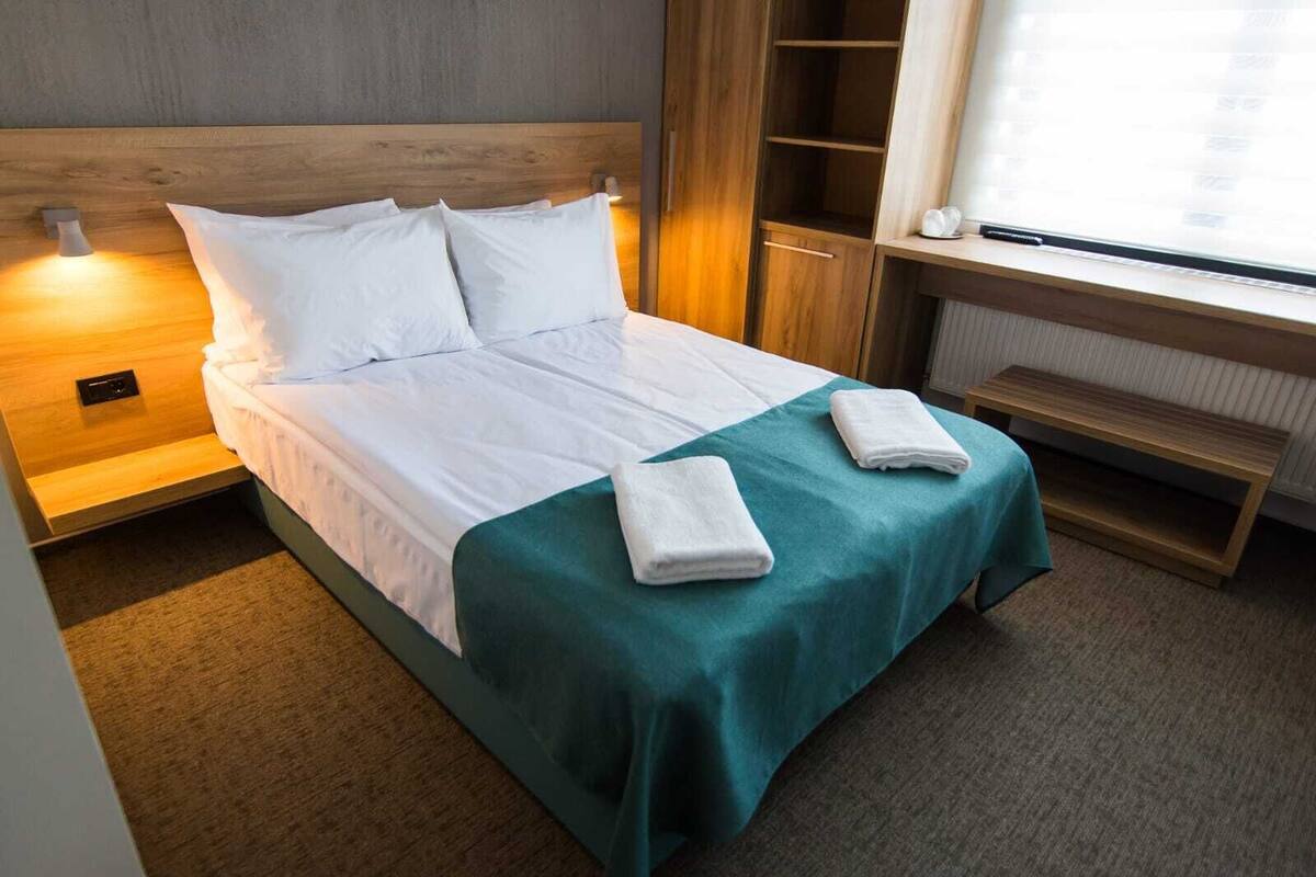 Economy kamer | 1 slaapkamer, een bureau, verduisterende gordijnen, gratis wifi