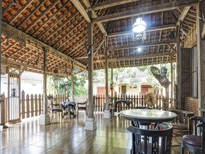 Lobby - Hotel O Desa Wisata Kampung Majapahit (Bejijong)