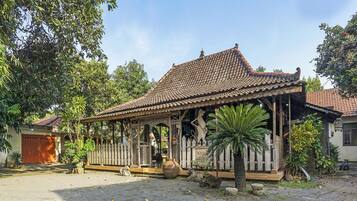 Bagian depan properti