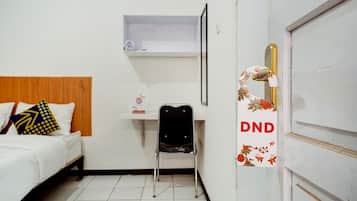 Basic Double Room | Free WiFi, bed sheets