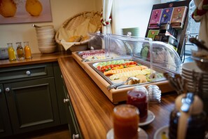 Daily buffet breakfast (EUR 15 per person)