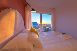 2 slaapkamers, een strijkplank/strijkijzer, gratis wifi, beddengoed