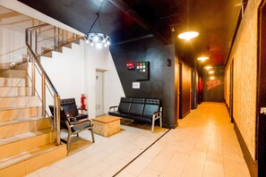 Khu tiếp khách ở sảnh