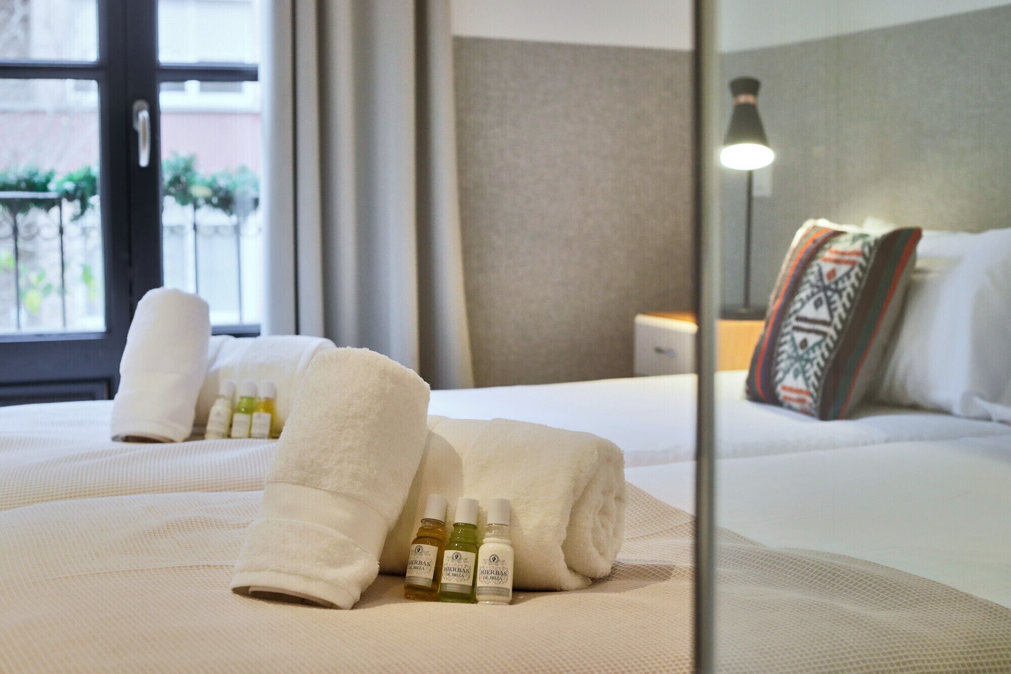 3 bedrooms, in-room safe, iron/ironing board, free WiFi