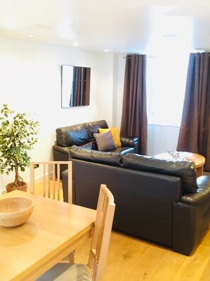 Superior Apartment, 1 Bedroom | Living area | 42-inch Smart TV with digital channels, TV - My-Canning Street Apartments (Edinburgh)