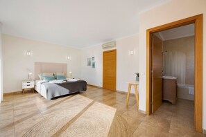 3 Schlafzimmer, Bügeleisen/Bügelbrett, kostenloses WLAN, Bettwäsche
