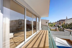Terrace/patio - Lagos Beach Pool Villa Holiday Home with Private Pool, Wi-Fi and Air Conditioning (Lagos)