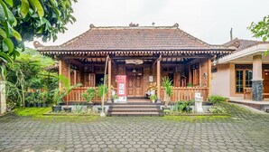 Unclassified image, 5 of 19, button - OYO Homes 90987 Desa Wisata Gabugan Syariah (Turi)