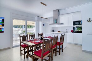 Dining - BRANCS: Ground floor house with private swimming pool in léscala (L'Escala)