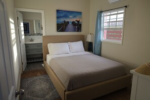 1 bedroom, in-room safe, iron/ironing board, free WiFi