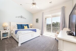 3 bedrooms, travel cot, free WiFi, bed sheets - Upgraded Las Palmas Resort Poolside Condo | All Inclusive Amenities Resort | #1714 (Saint George)
