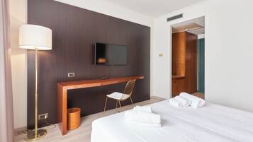 Couette en duvet d'oie, minibar, coffres-forts dans les chambres, bureau