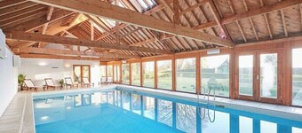 Host & Stay | Silton Hall