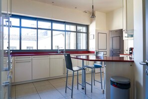 Private kitchen - Voltaire - Magnificent 4-bedroom duplex in Triangle d'Or (Bordeaux)