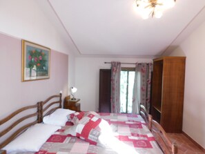 3 habitaciones, cuna de viaje, wifi gratis y ropa de cama