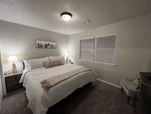 3 bedrooms, travel cot, WiFi, bed sheets