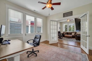 Interior - Historic Home Monthly Rental with Fabulous Piazza (Charleston)