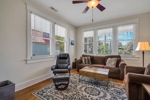 TV, stereo, offices