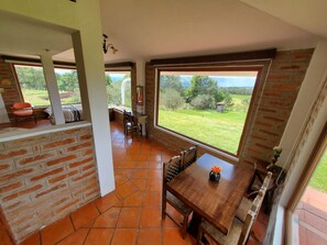 Family Room, Mountain View | Desk, laptop workspace, free WiFi - Balcon al Cotopaxi  (Sangolquí)