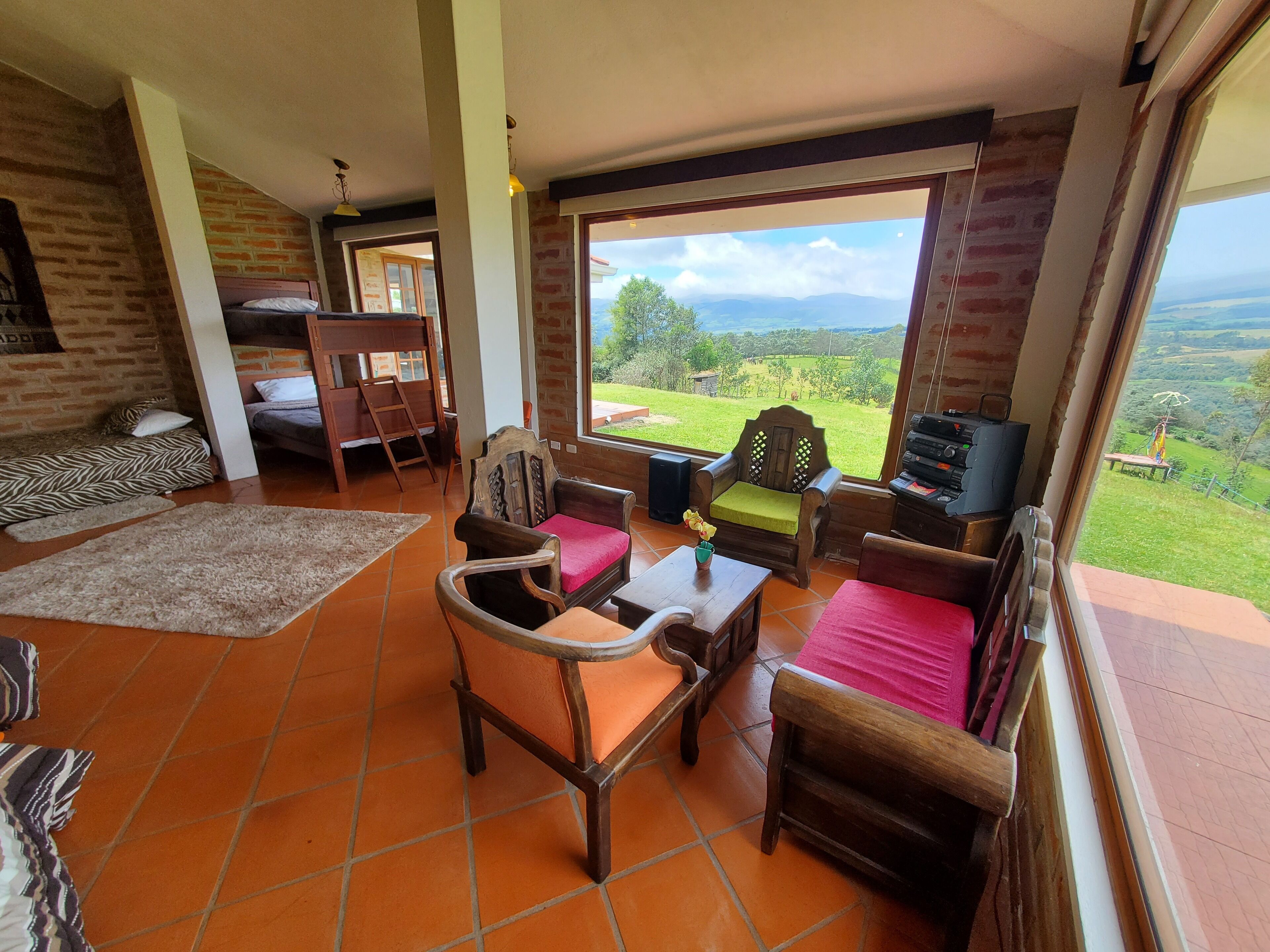 Perhehuone, vuoristonäköala | Työpöytä, kannettavalle tietokoneelle sopiva työtila, ilmainen Wi-Fi