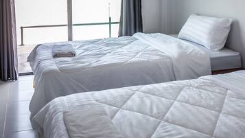 Kamar Twin Standar | Seprai antialergi, tirai kedap cahaya, kedap suara, dan Wi-Fi gratis