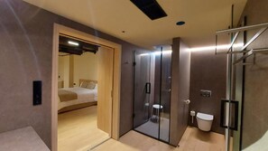 Dusche, Regendusche, kostenlose Toilettenartikel, Haartrockner