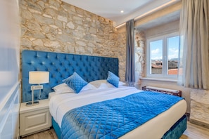 Deluxe Double Room | In-room safe, individually decorated, individually furnished, desk